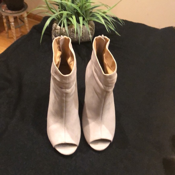 Express open toe booties - Picture 5 of 16